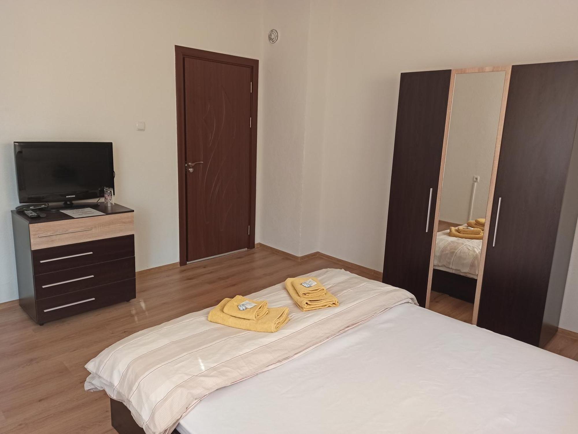 Guest House Ganovi 칼로페르 객실 사진